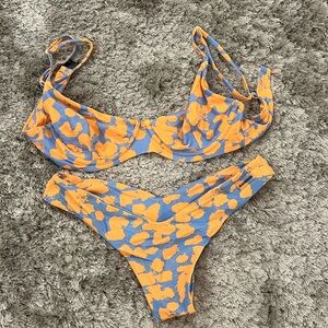 BLACKBOUGH SIZE SMALL BATHING SUIT